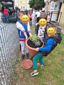 9742e8a3-7cbf-4ccf-8eaf-87cf99b00894