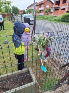 a442a858-e56e-4038-987c-3f5e3b7c6a65